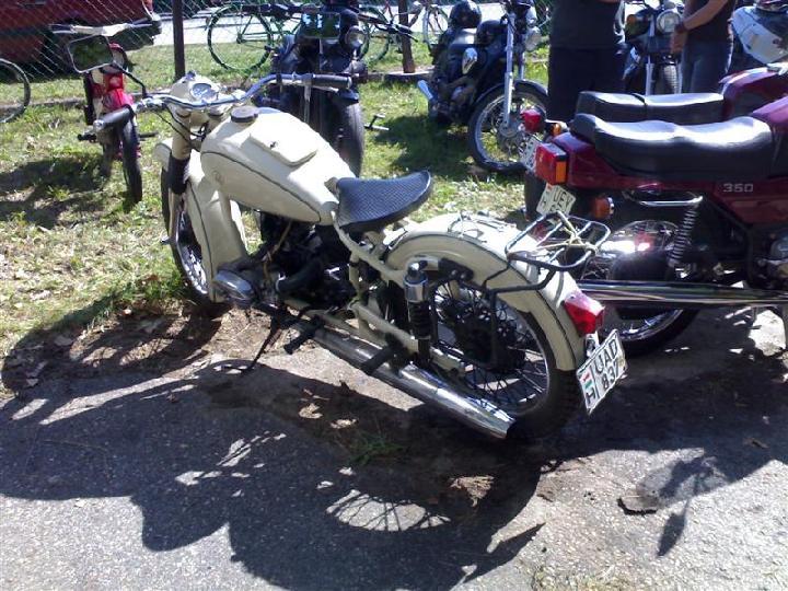 200609102340 (Medium).jpg